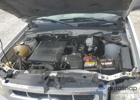 2009 Ford Escape Xlt z USA, uszkodzony, nr VIN 1FMCU93G19KB96333